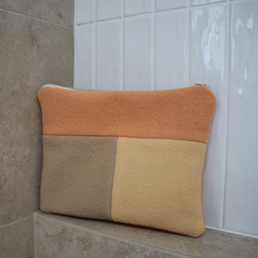Sunday Snug Pouch 009