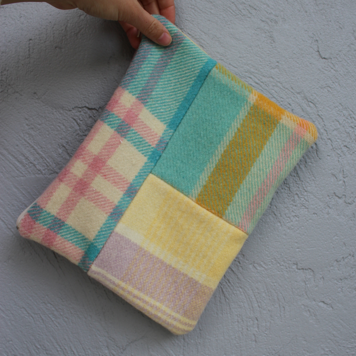 Sunday Snug Pouch 013