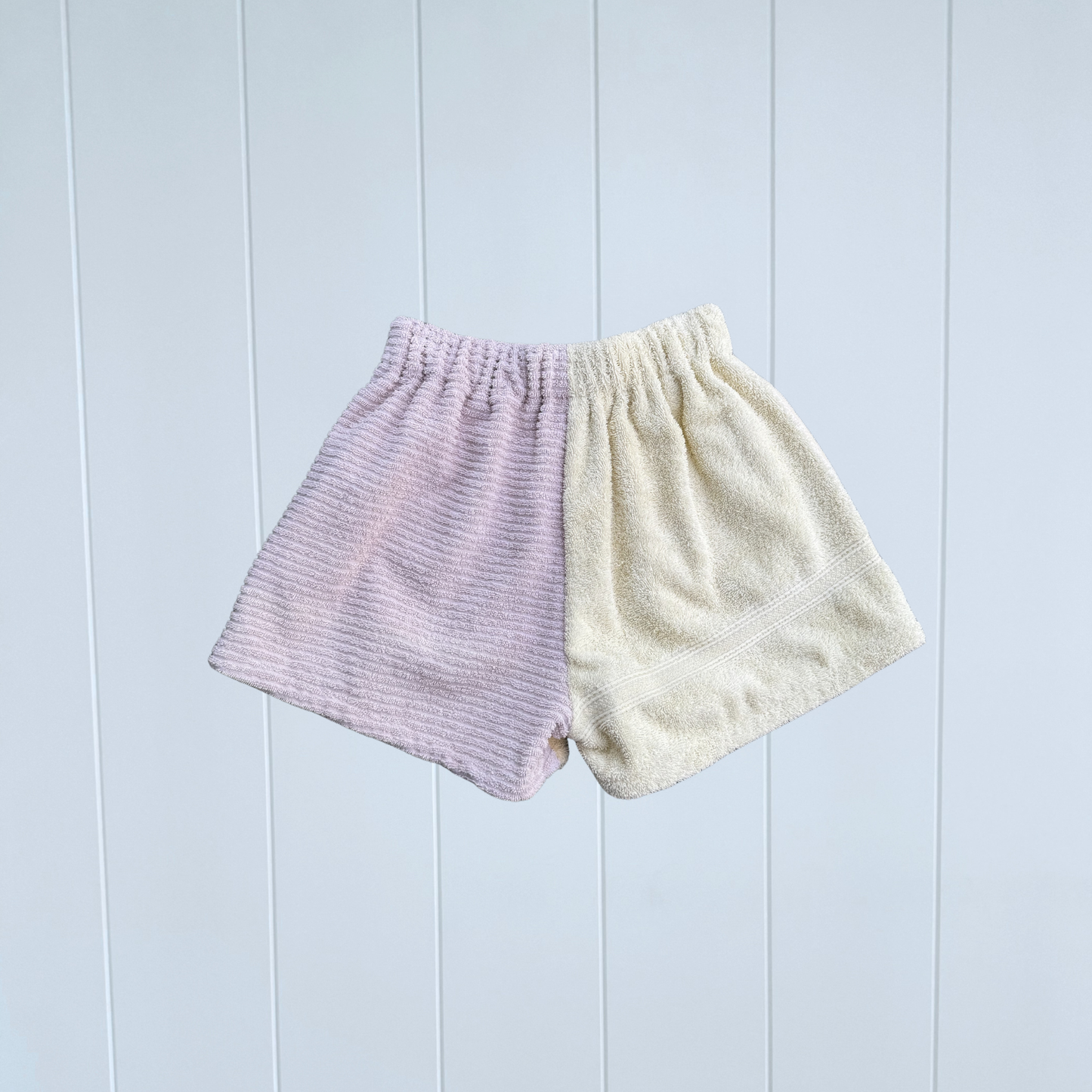 Women's RETOWEL Shorts 023 // Size 8-12