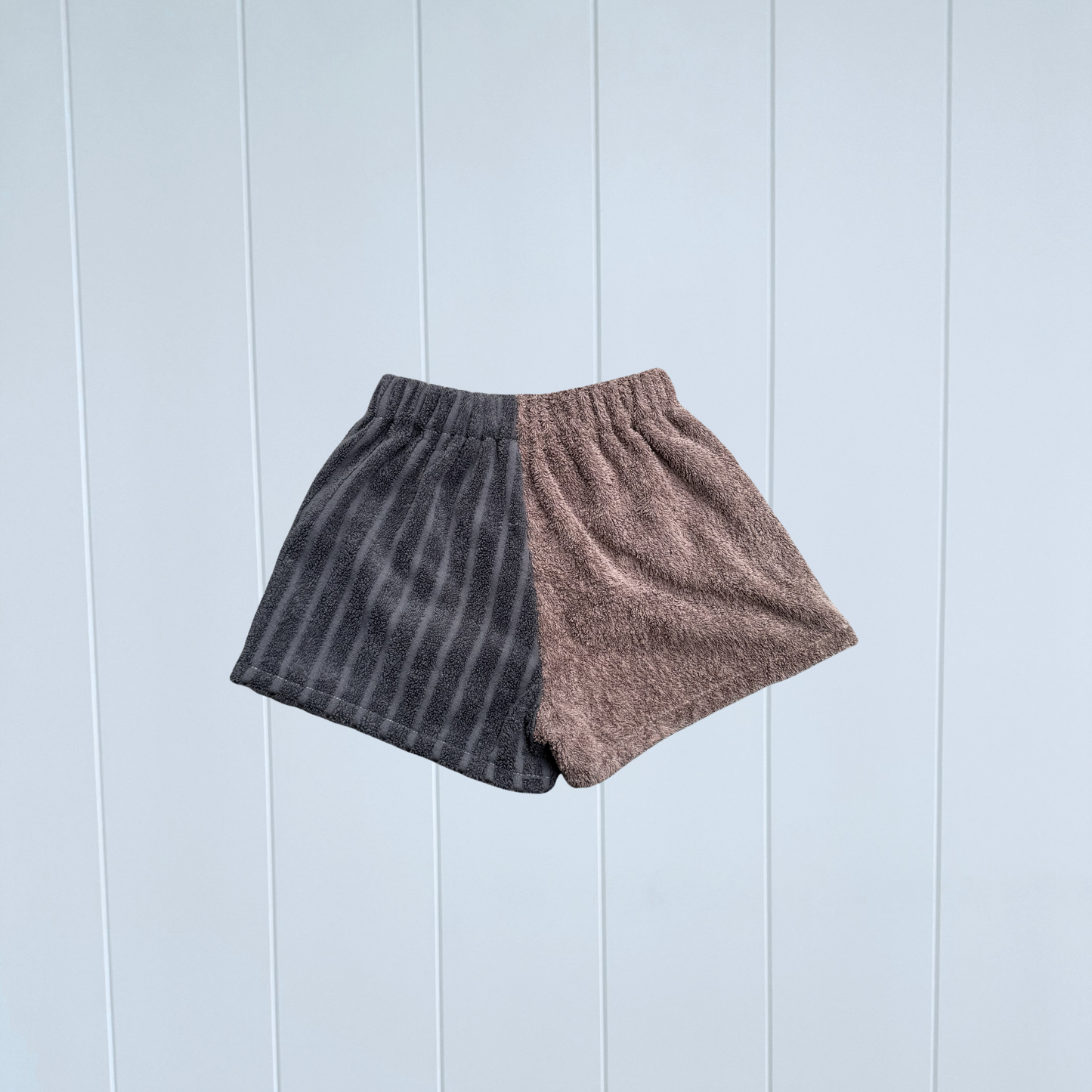 Women's RETOWEL Shorts 015 //Size 6-10