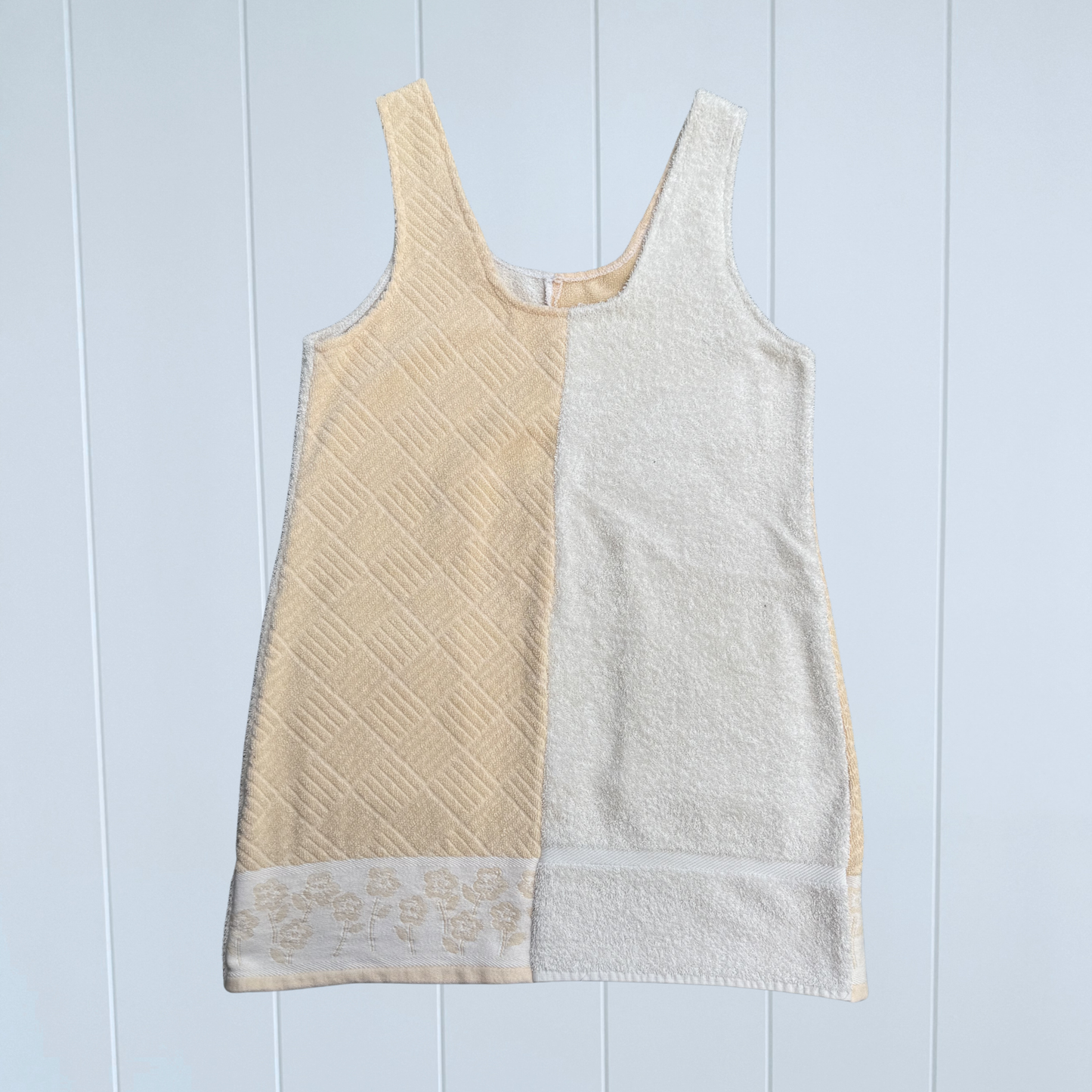 RETOWEL Dress 007 // Size 8-12