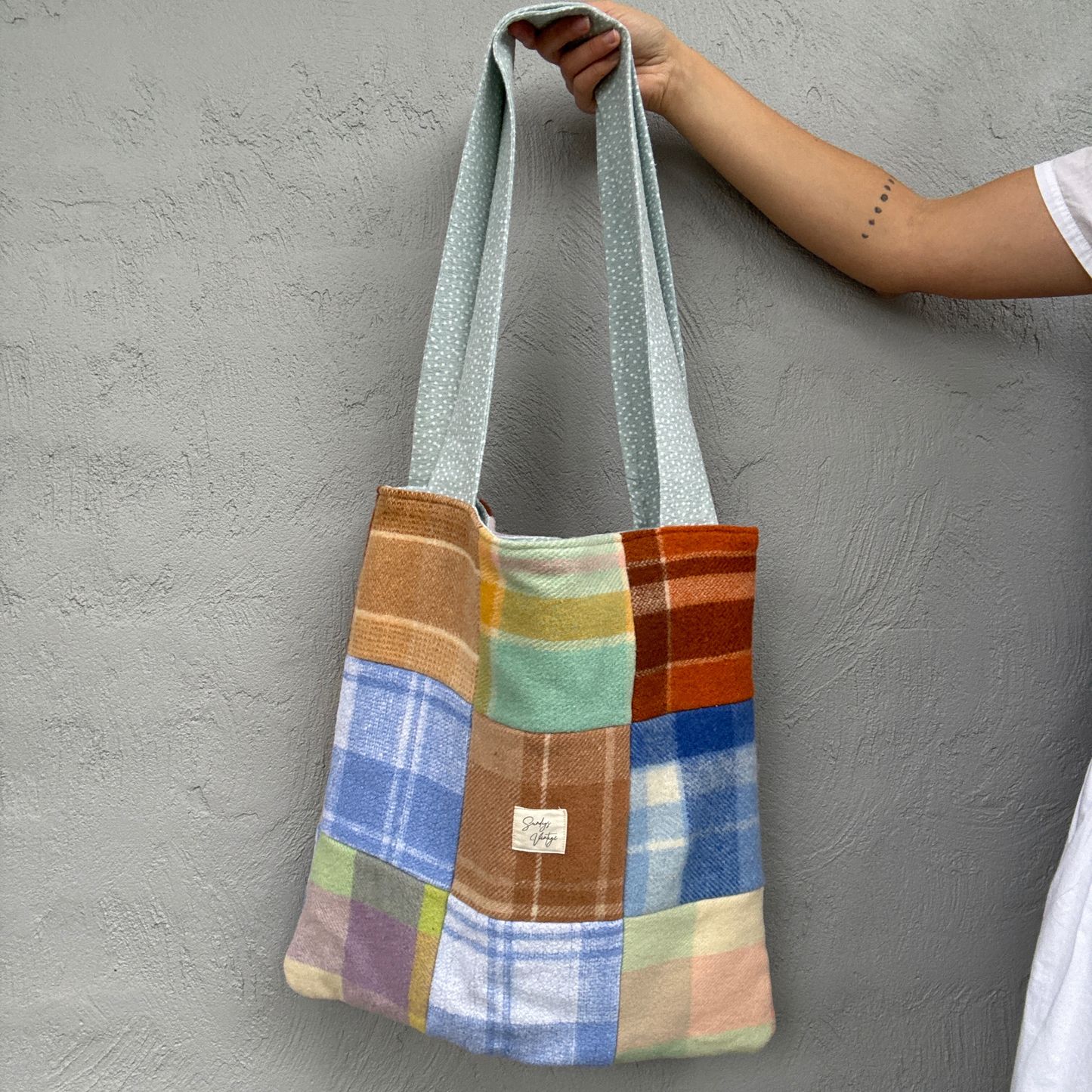 Sunday Snug Small Patchwork Bag 001