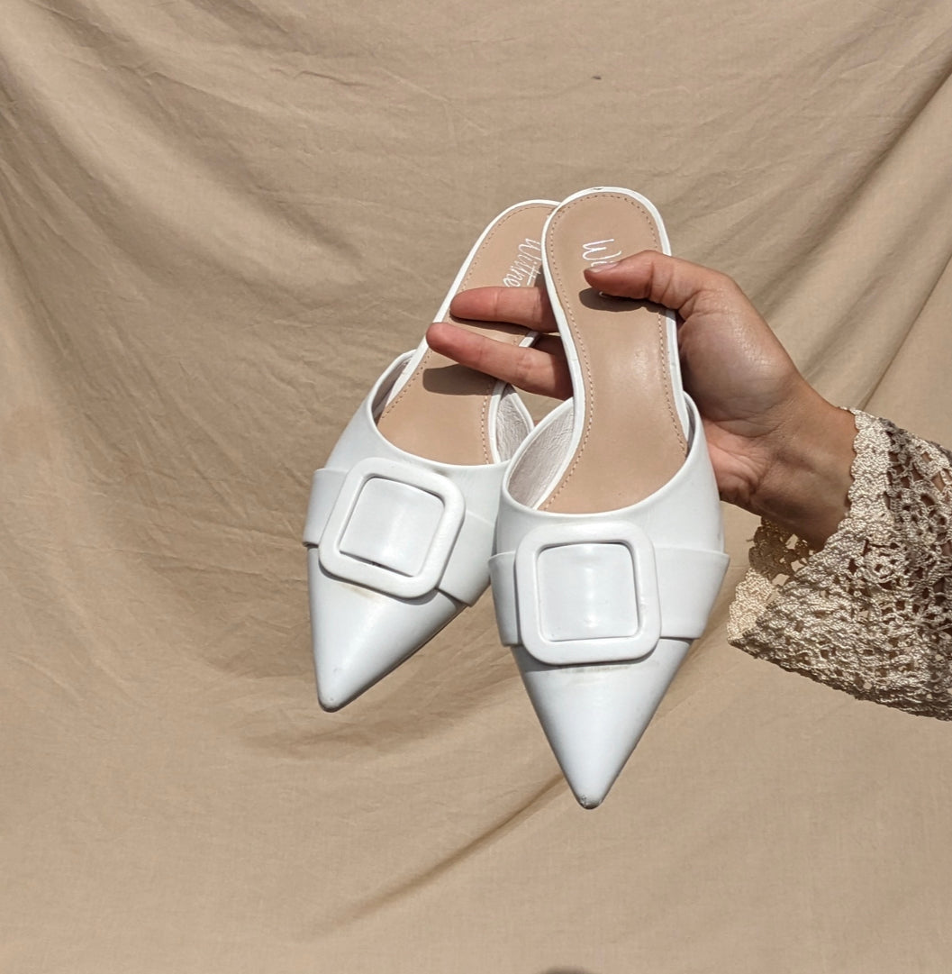 Wittner kitten heels new arrivals
