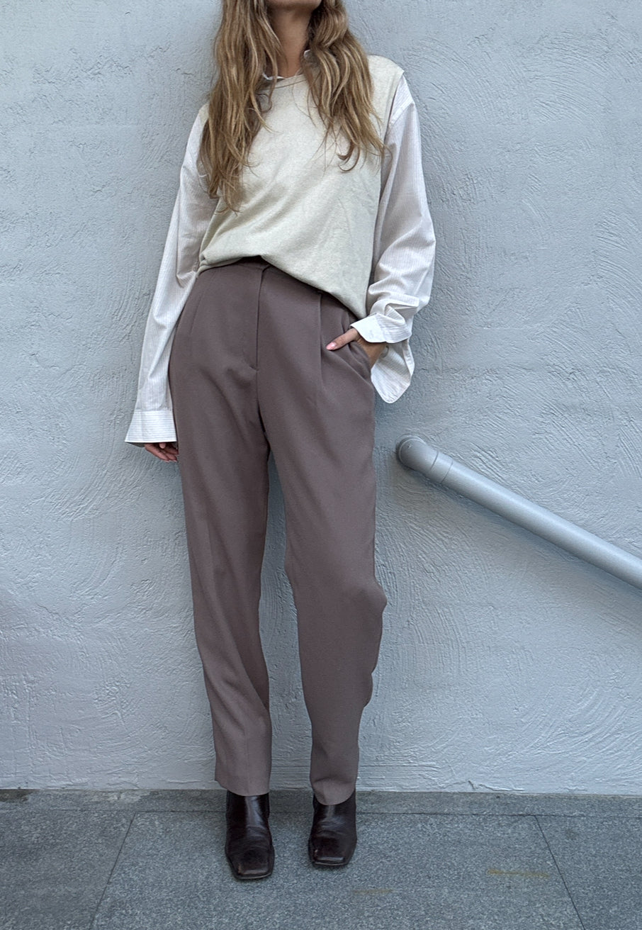 Vintage Taupe Trousers // Size 8-10