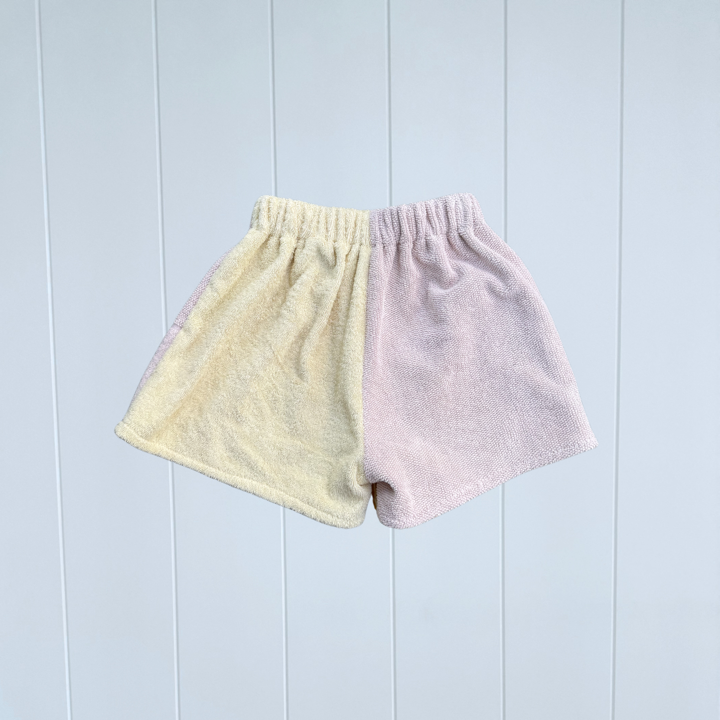 Women's RETOWEL Shorts 016 //Size 6-10