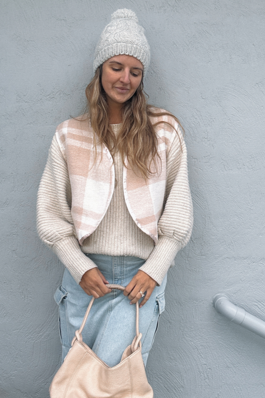 Sunday Snug Vest - Oat Milk