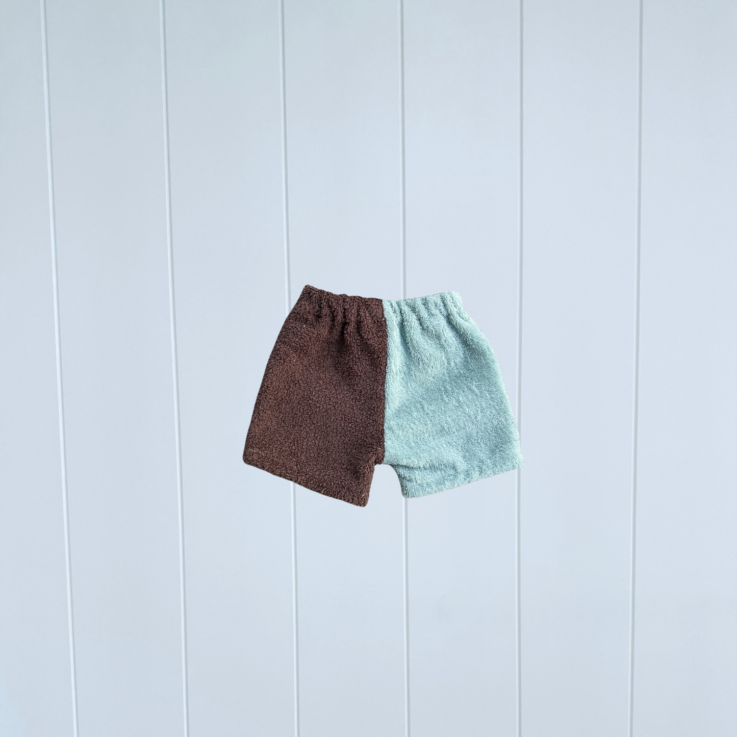 Kids RETOWEL Shorts 012 // Size 6-18 months