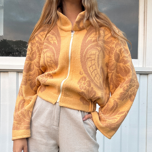 Sundays Blanket Bomber 004 // Honey Biscuit