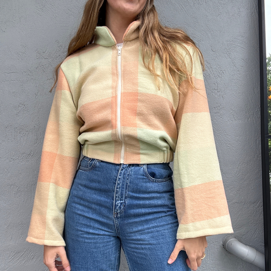 Sundays Blanket Bomber 018 // Peaches