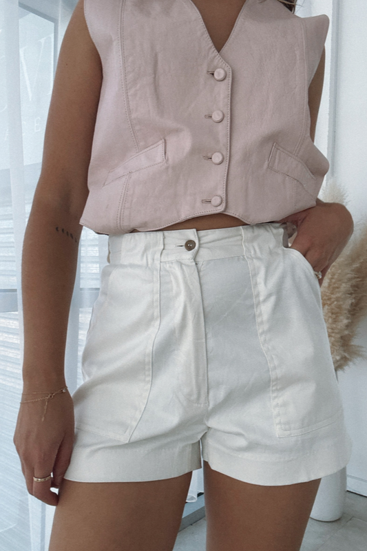 Cream High Waisted Shorts // Size 6-8