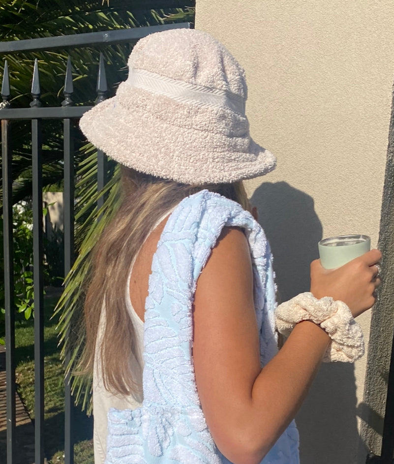 Sundays Bucket Hat // Dusty Cream