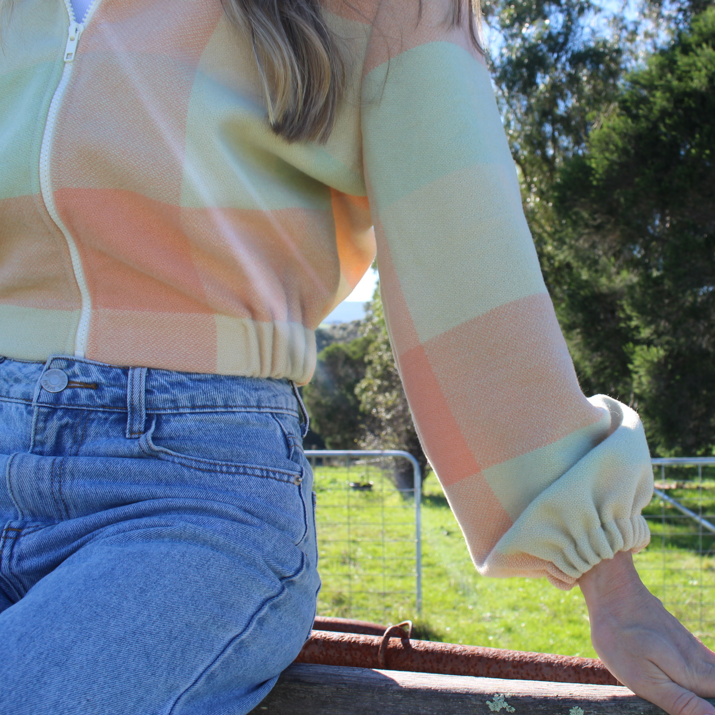 Sundays Blanket Bomber 007 // Peaches