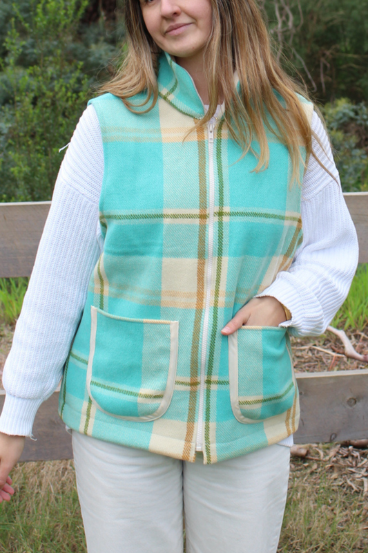 Sunday Snug Vest 009 // Tidal
