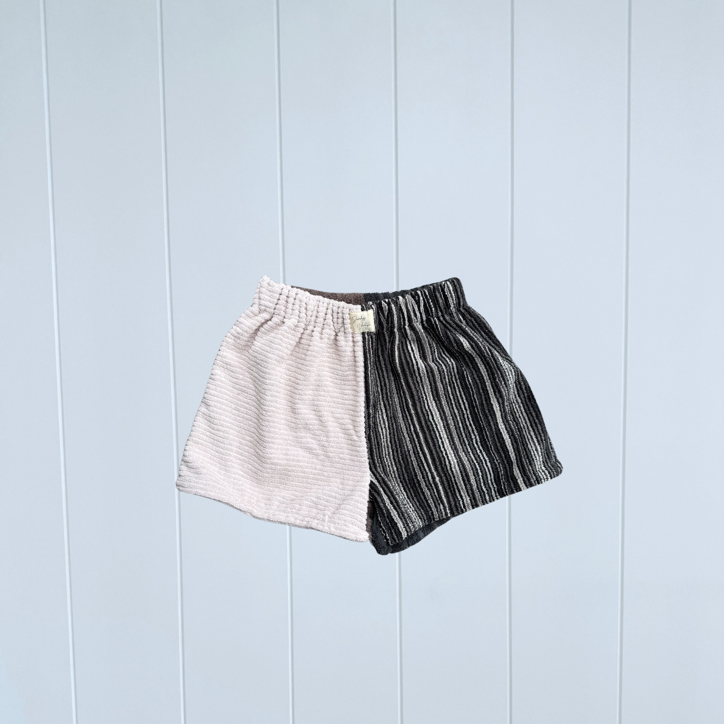 Women's RETOWEL Shorts 015 //Size 6-10