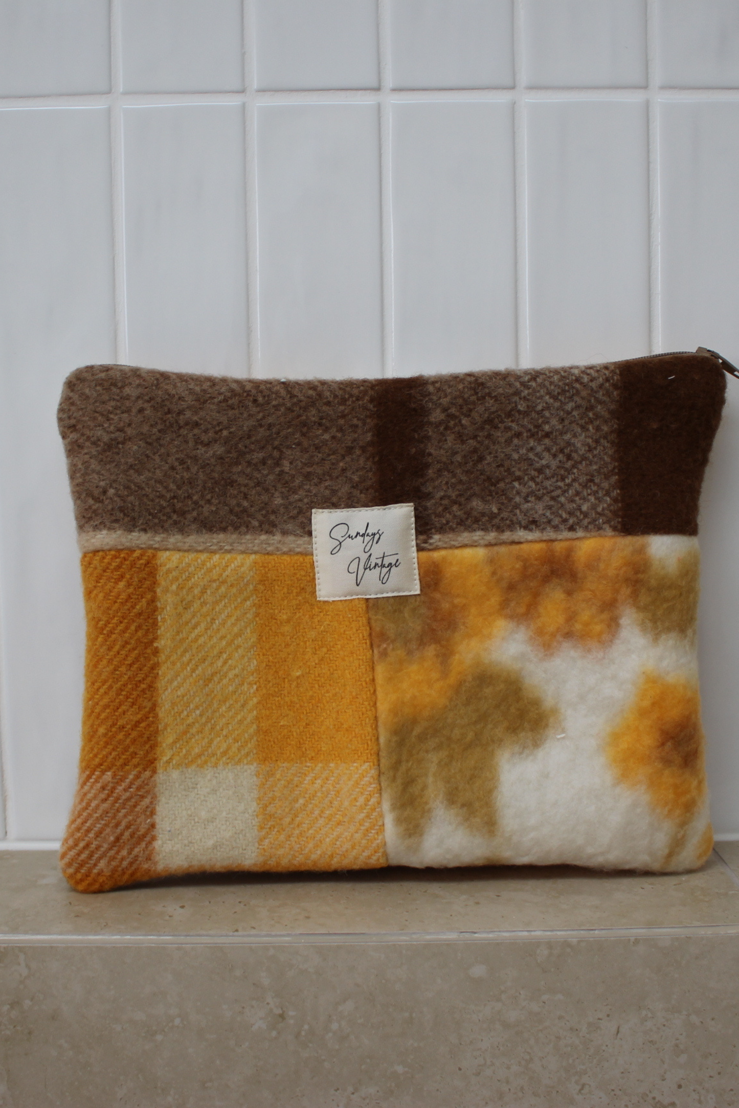 Sunday Snug Pouch 007