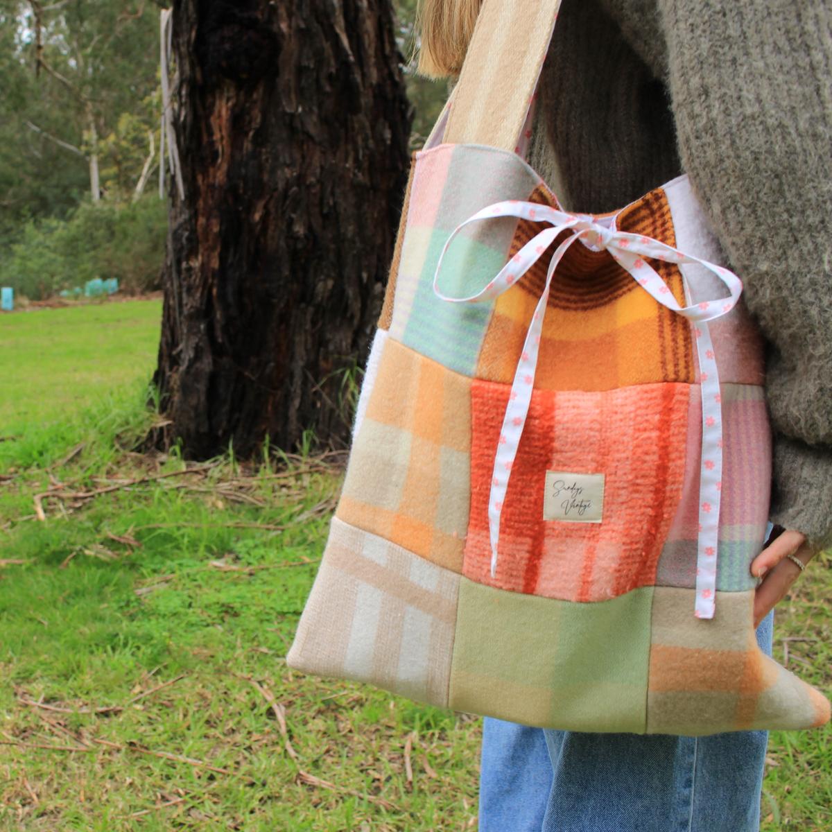 Sunday Snug Small Patchwork Bag 002