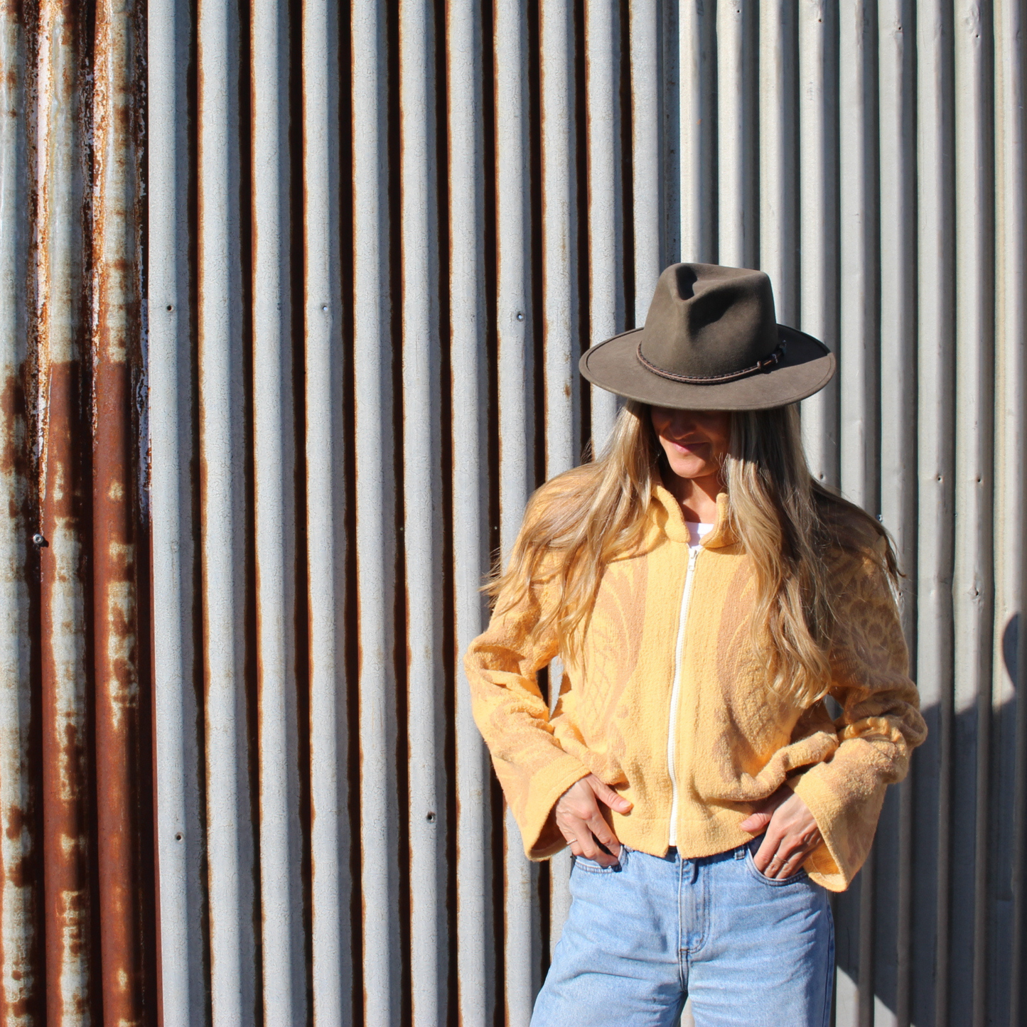 Sundays Blanket Bomber 004 // Honey Biscuit