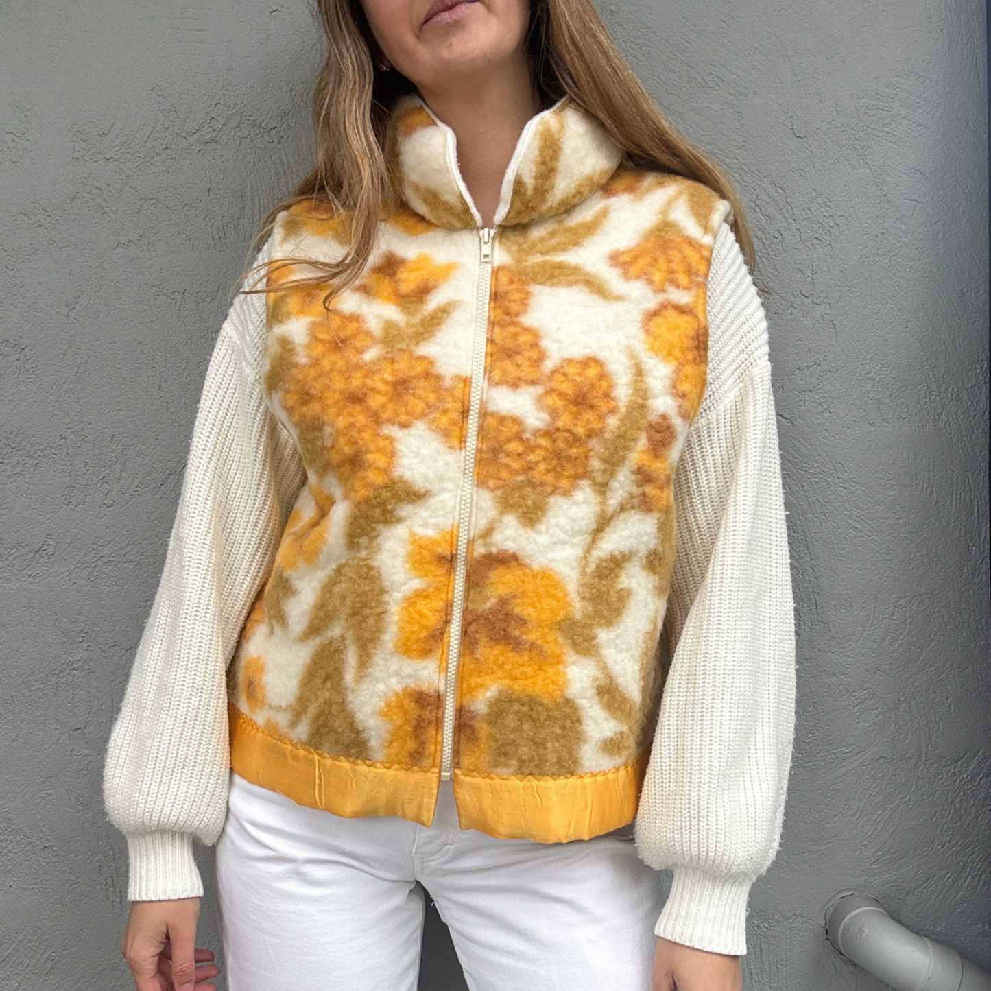 Sunday Snug Vest 011 // Golden Daisy