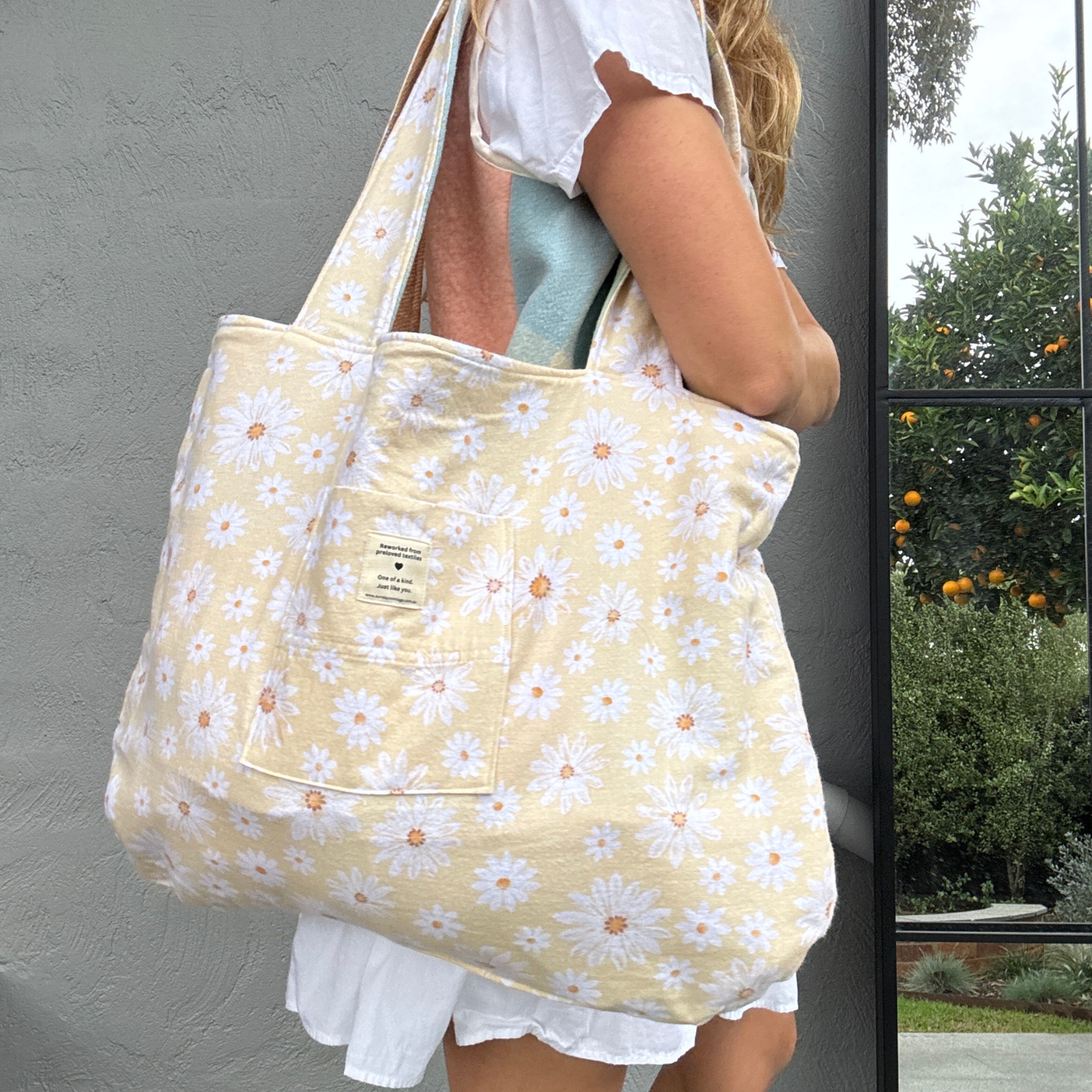 Sunday Snug Large Patchwork Bag 001