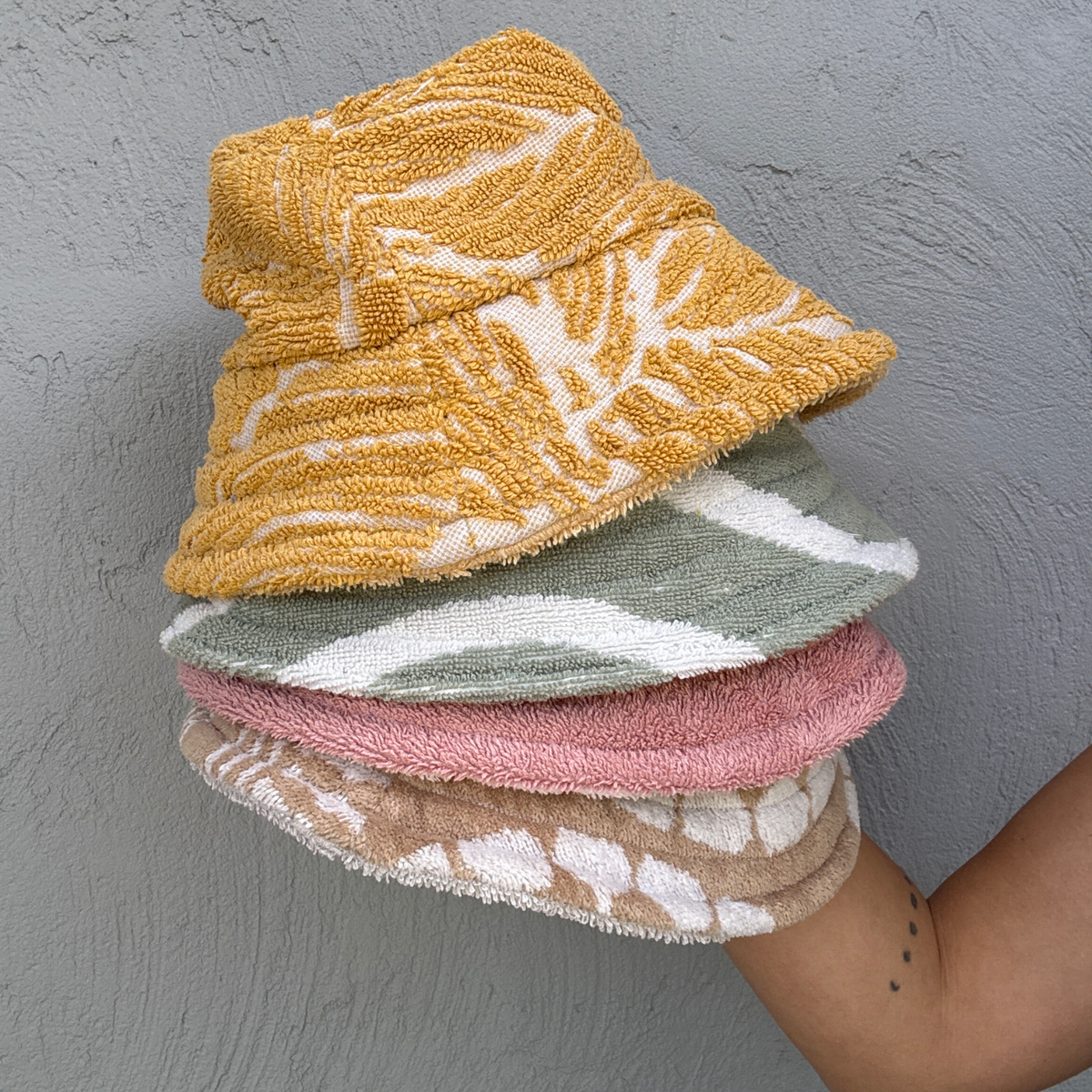 RETOWEL Bucket Hat 016 // One Size