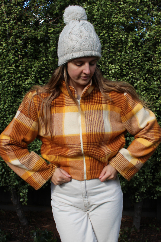 Sundays Blanket Bomber 011 // Butterscotch