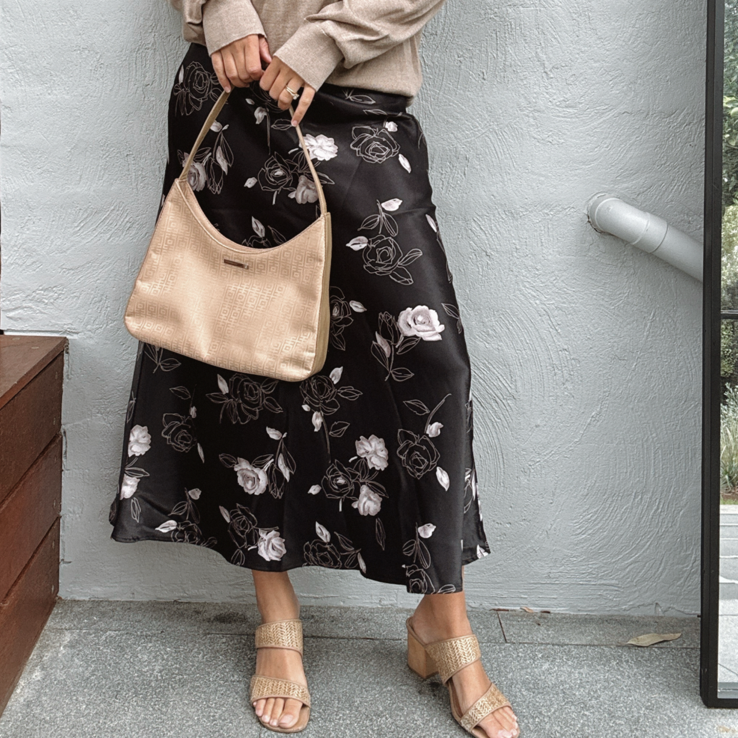 90s Floral A-line Midi Skirt // Size 10