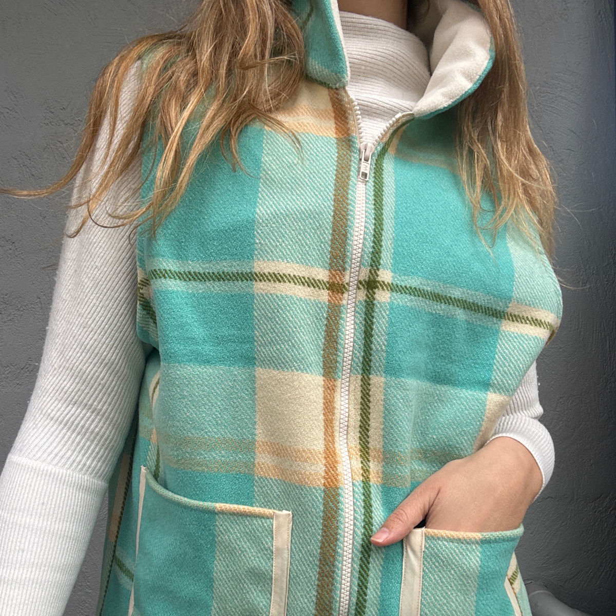 Sunday Snug Vest 009 // Tidal
