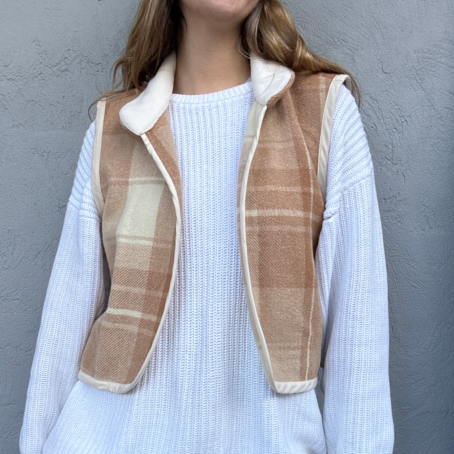 Sunday Snug Vest 002 // Almond