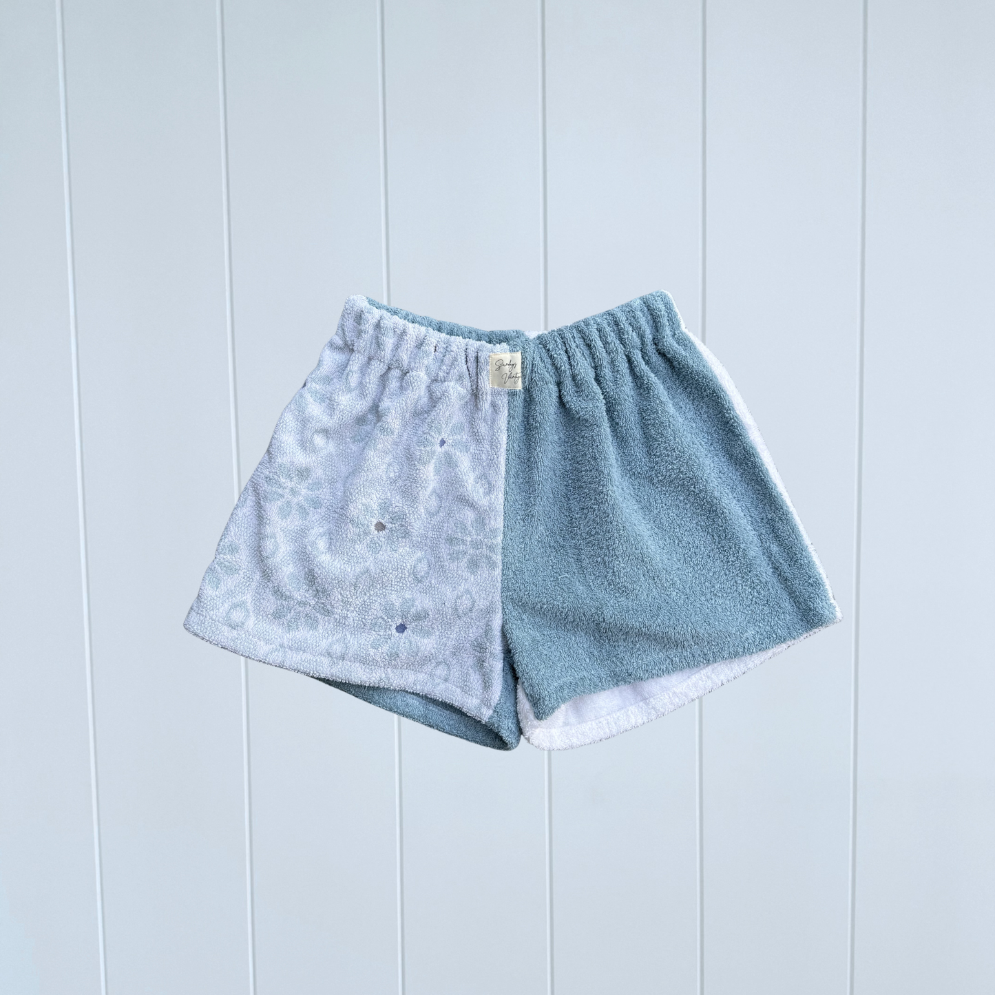 Women's RETOWEL Shorts 020 // Size 8-12