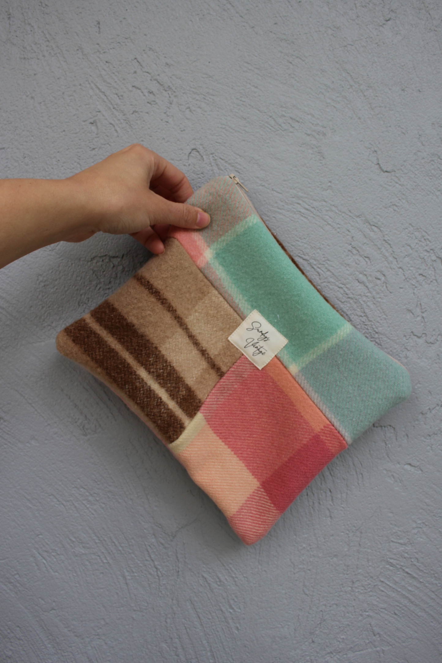 Sunday Snug Pouch 012