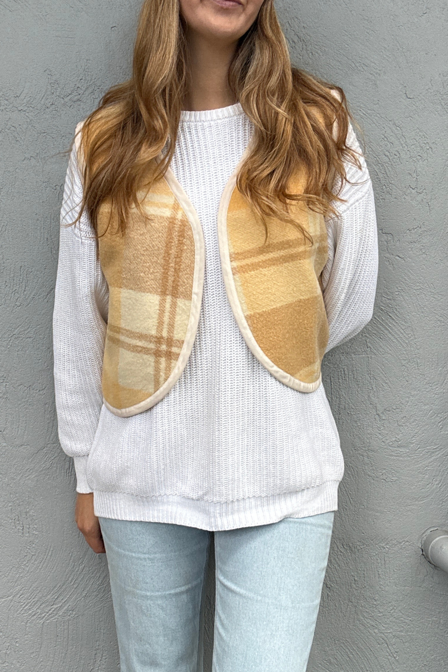 Sunday Snug Vest 007 // Honey Oat