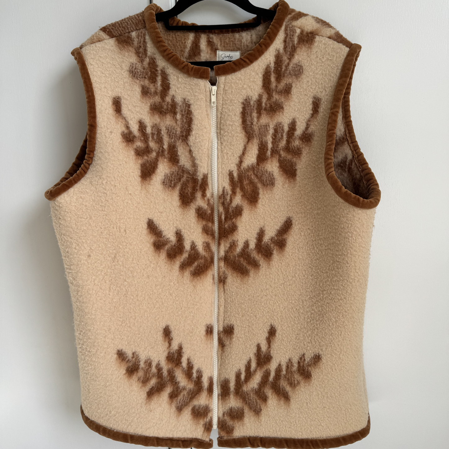 Sunday Snug Vest 008 // Woodland