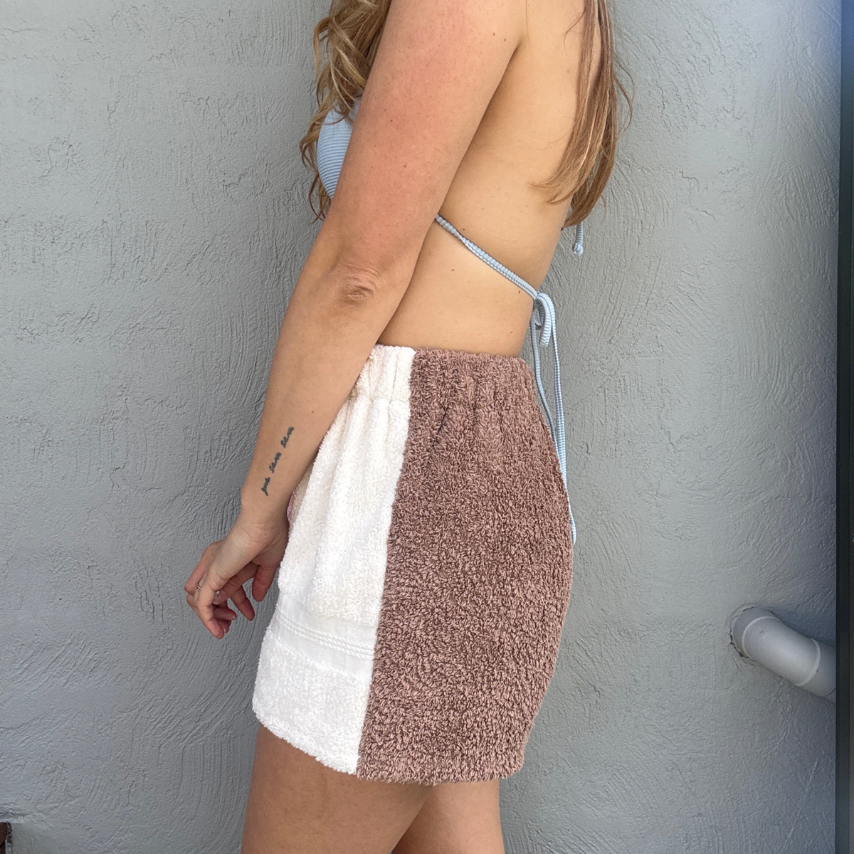 Women's RETOWEL Shorts 030 // Size 8-12