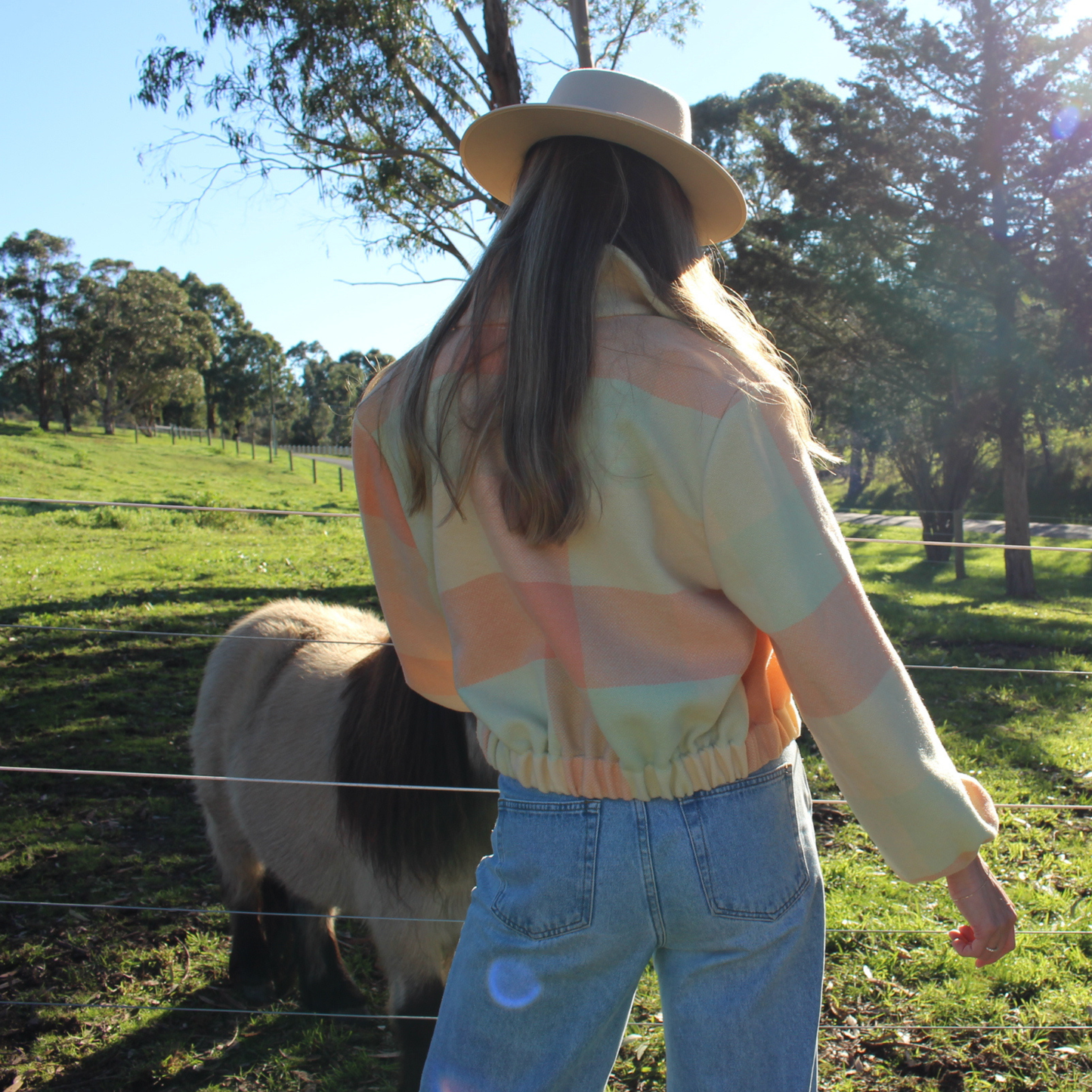 Sundays Blanket Bomber 007 // Peaches