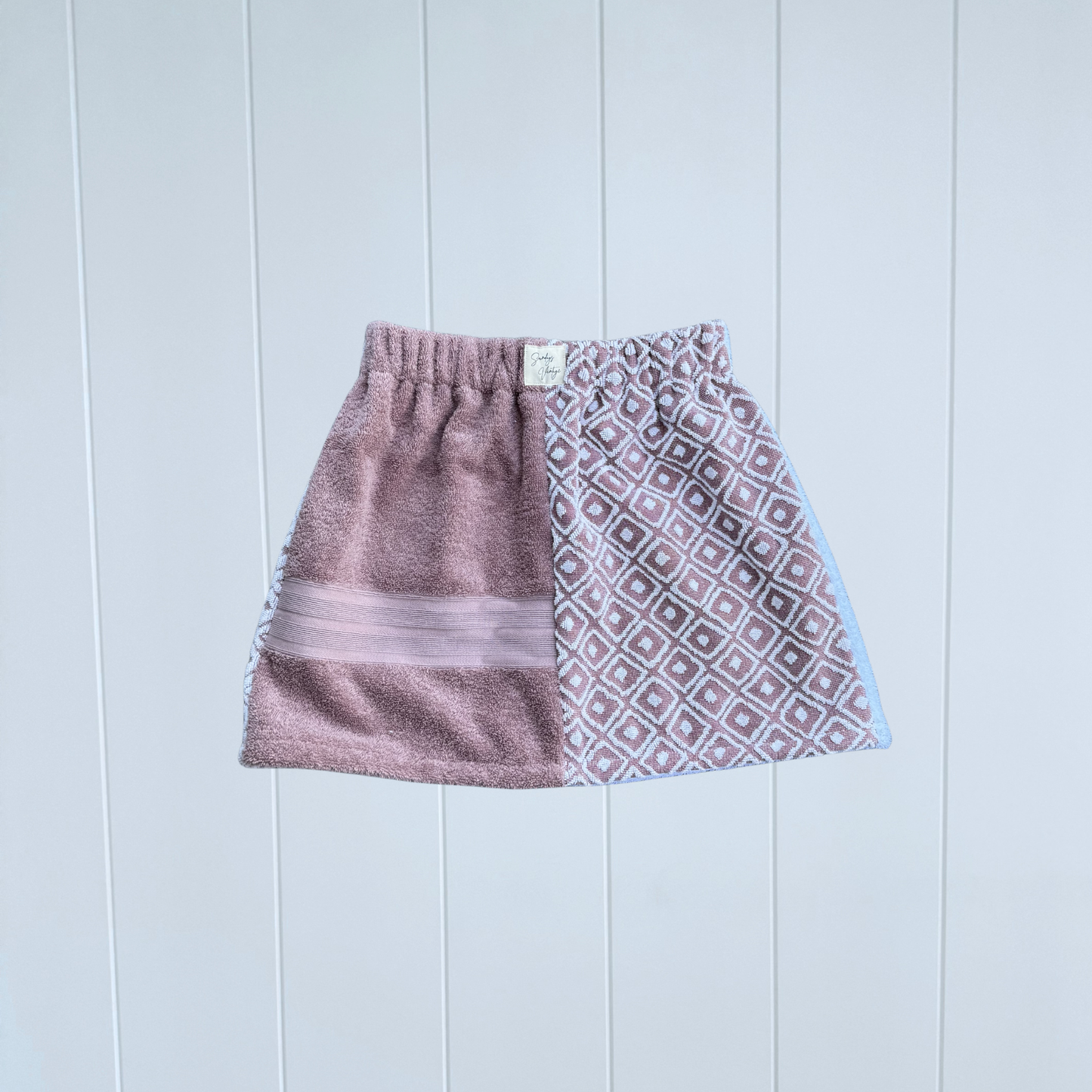 Women's RETOWEL Skirt 008 // Size 8-12