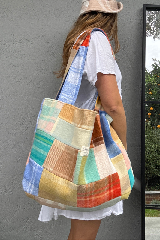Sunday Snug Large Patchwork Bag 002