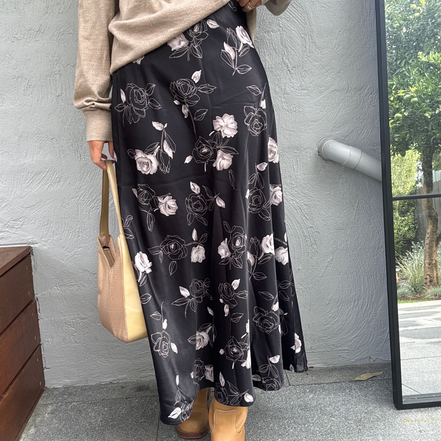 90s Floral A-line Midi Skirt // Size 10