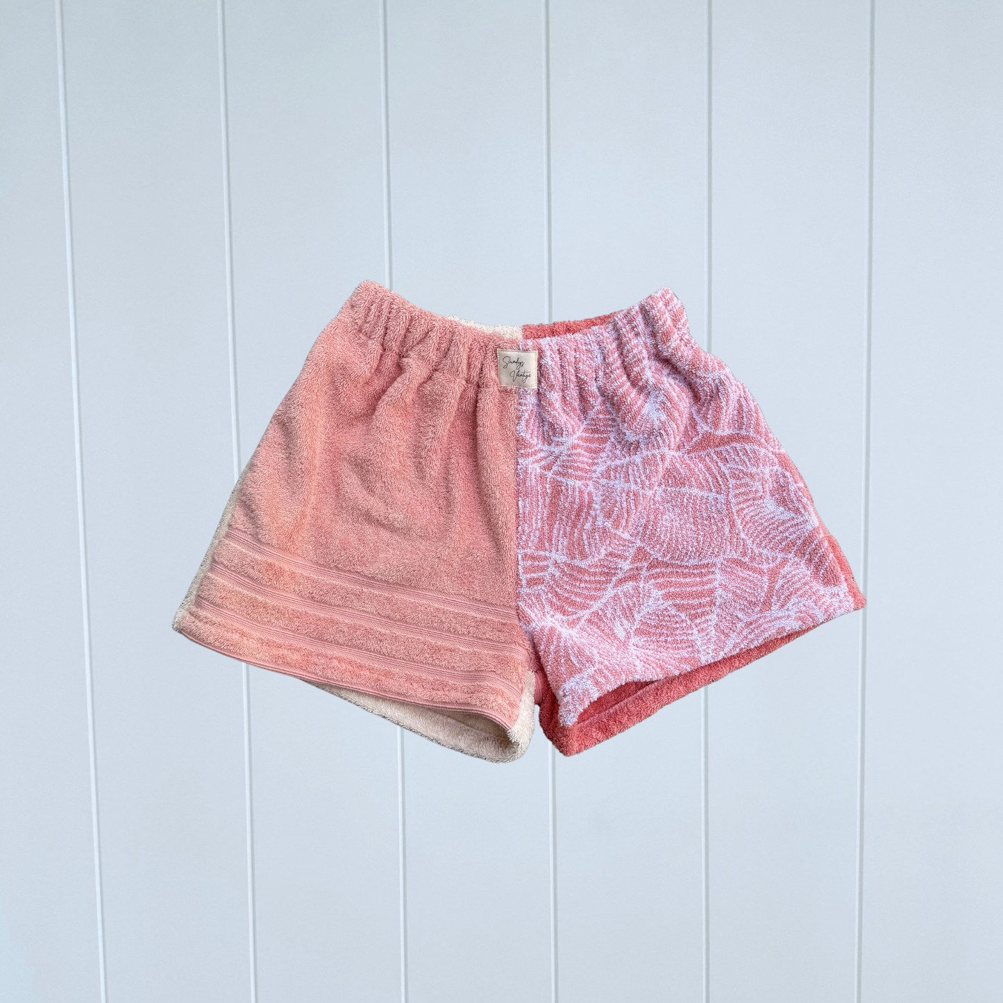 Women's RETOWEL Shorts 022 // Size 8-12