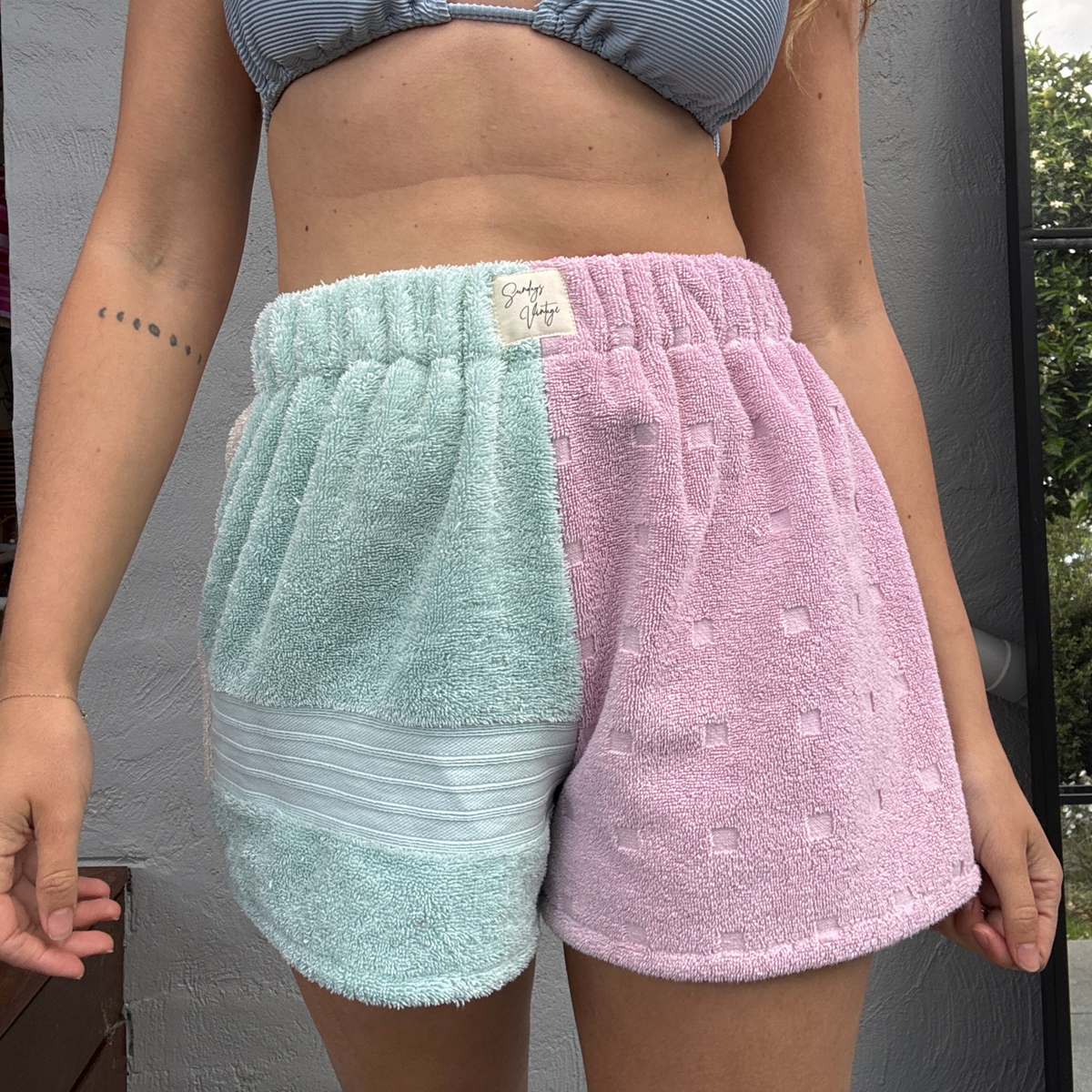 Women's RETOWEL Shorts 027 // Size 8-12