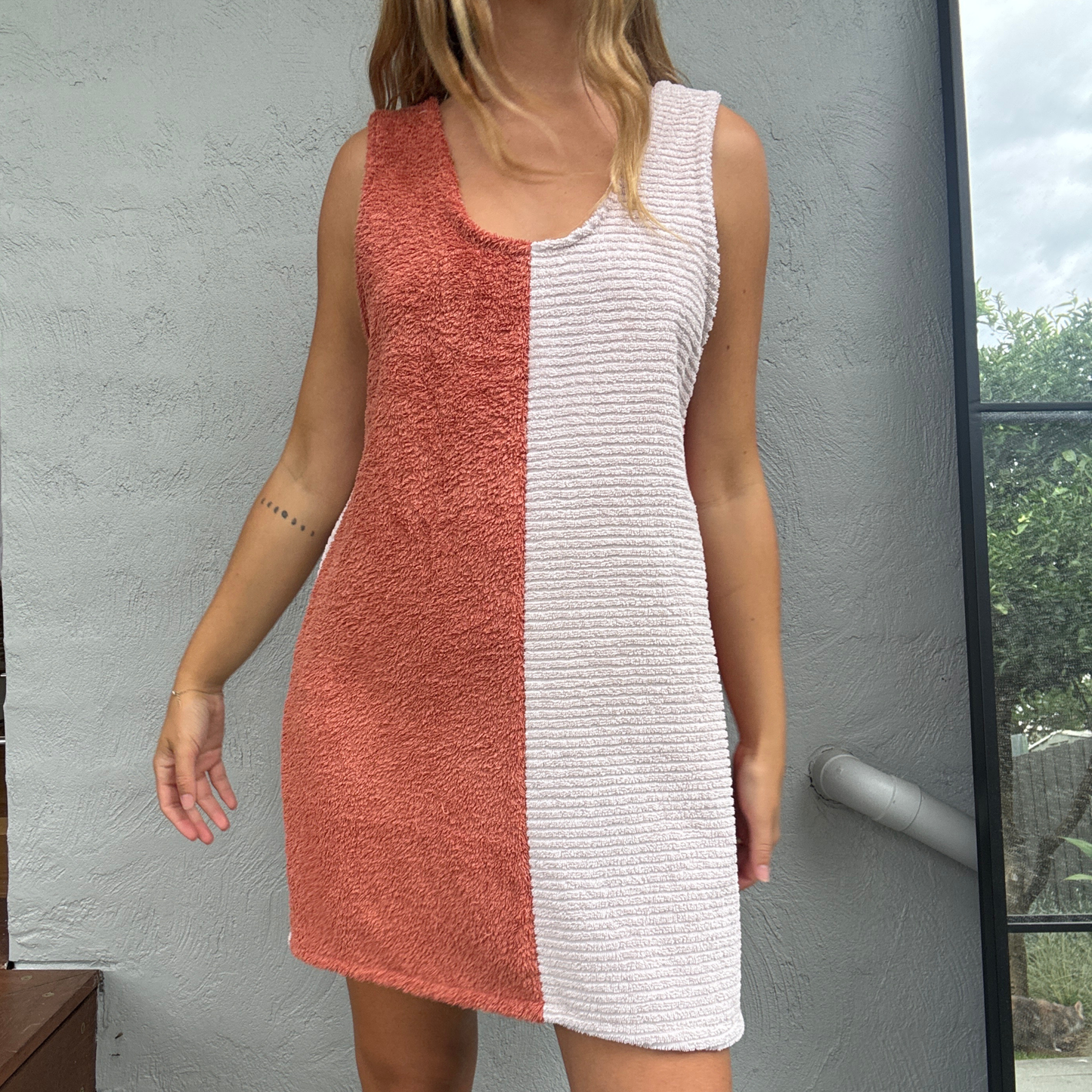 RETOWEL Dress 001 // Size 10-14
