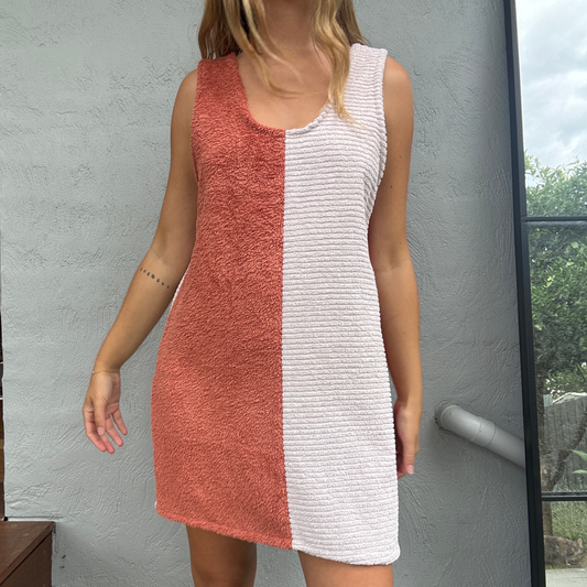 RETOWEL Dress 001 // Size 10-14