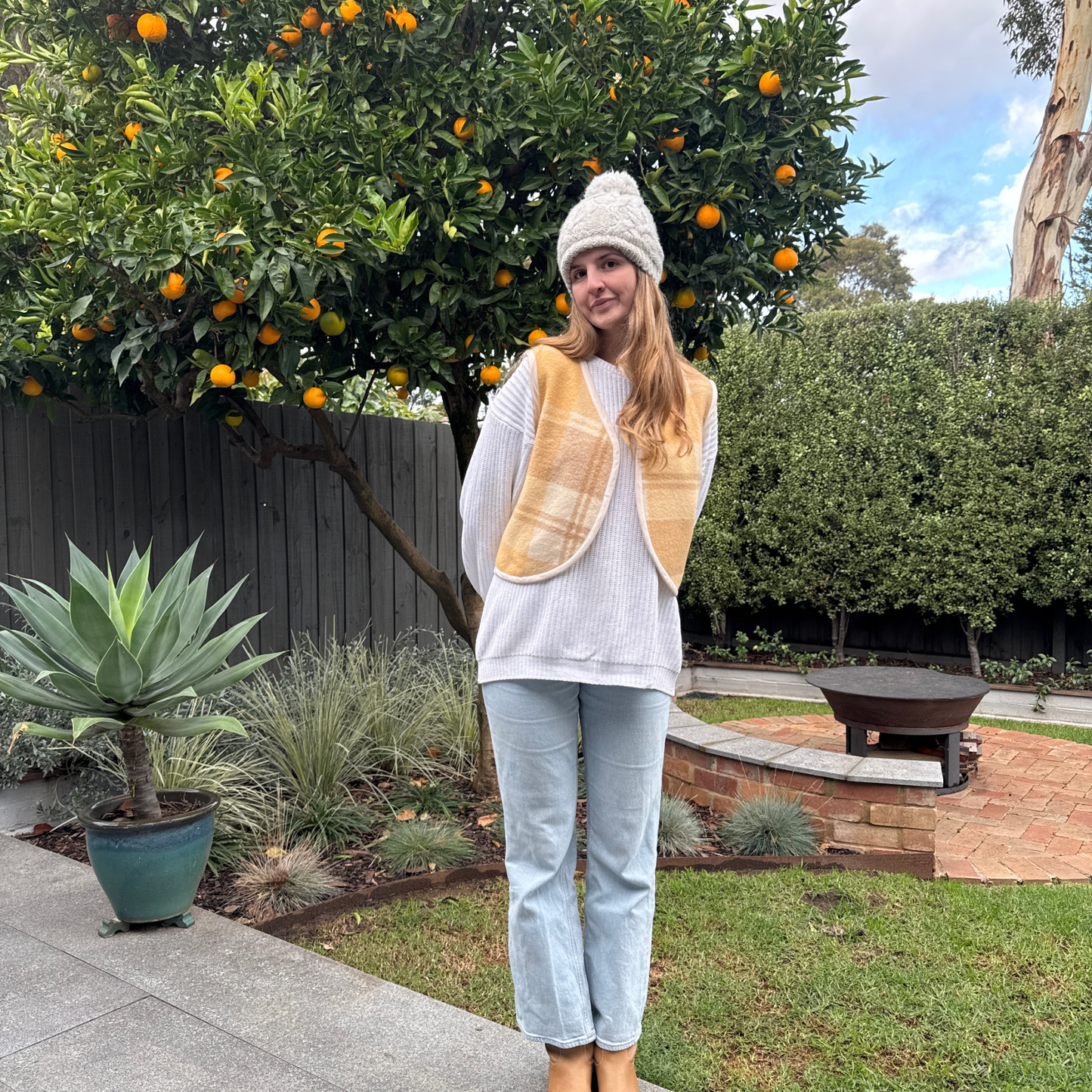 Sunday Snug Vest 007 // Honey Oat