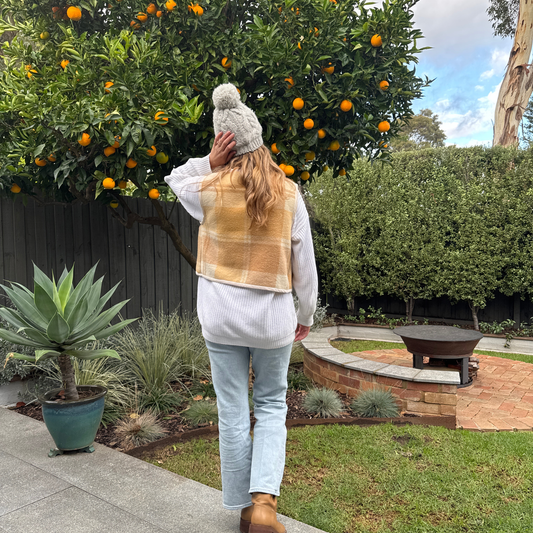 Sunday Snug Vest 007 // Honey Oat