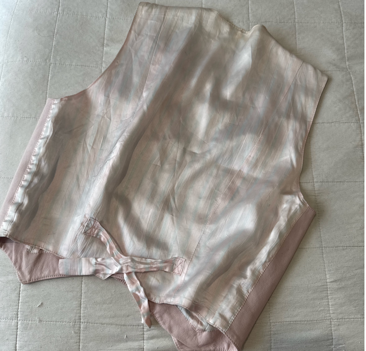 Vintage Baby Pink Leather Vest // Size 6-8