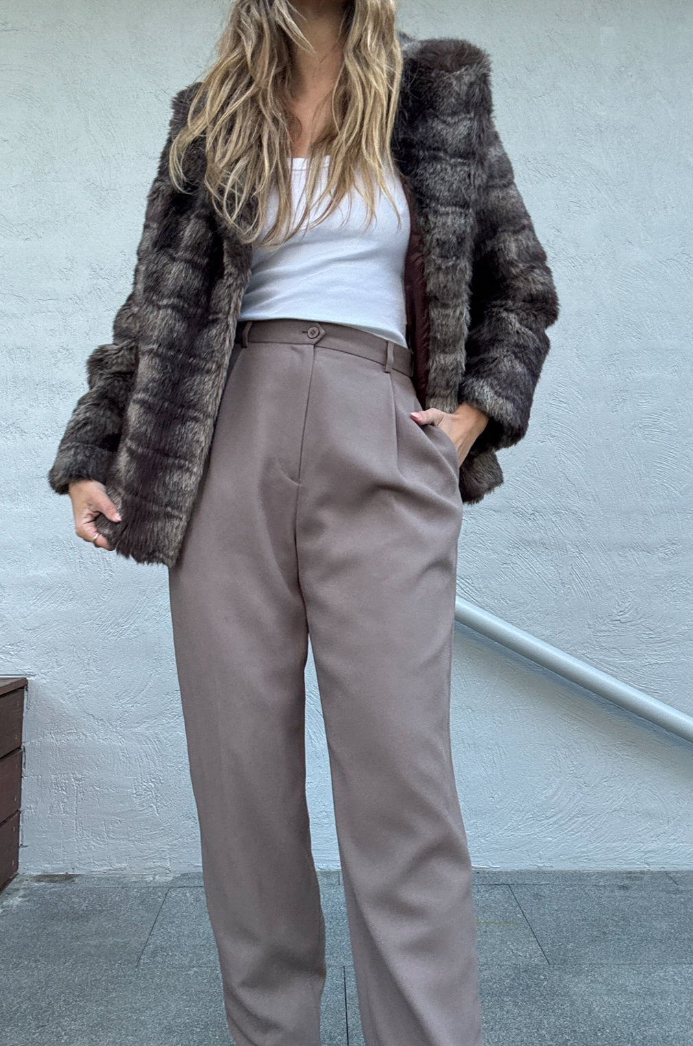 Vintage Taupe Trousers // Size 8-10