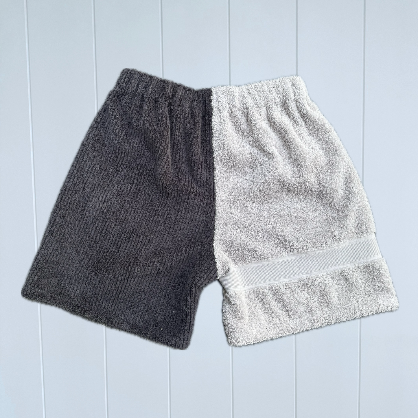 Men’s RETOWEL Shorts 001 // Size 30-34