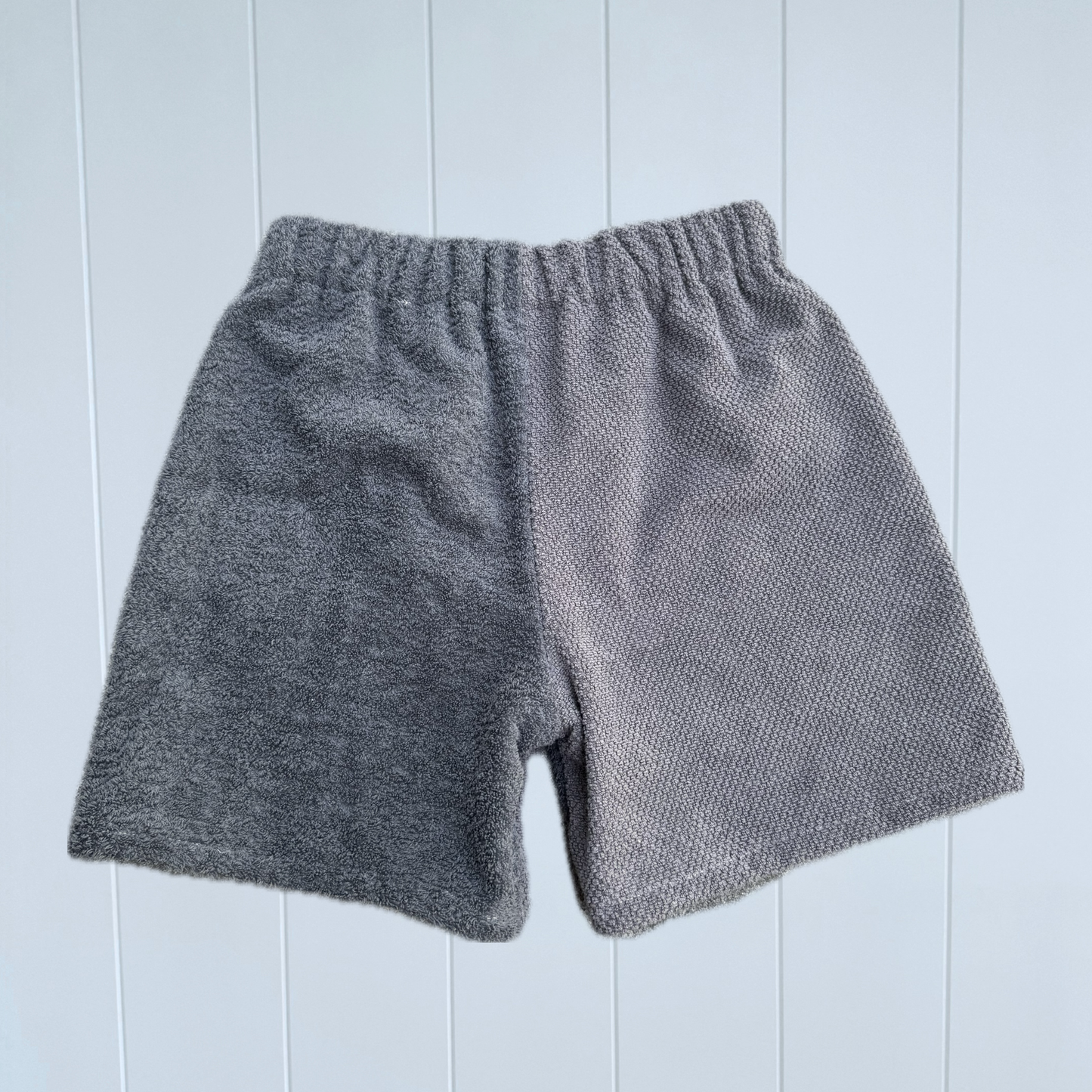 Men’s RETOWEL Shorts 002 // Size 30-34