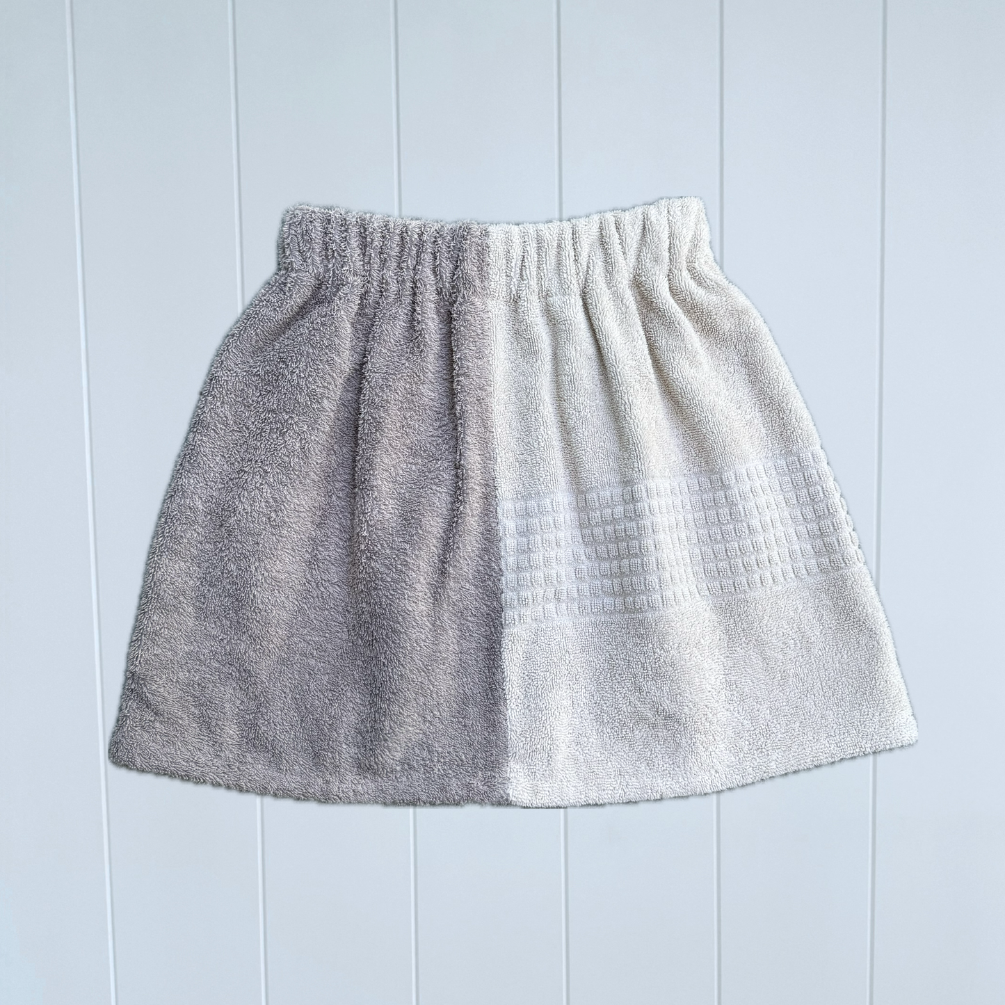 Women's RETOWEL Skirt 001 //Size 6-8