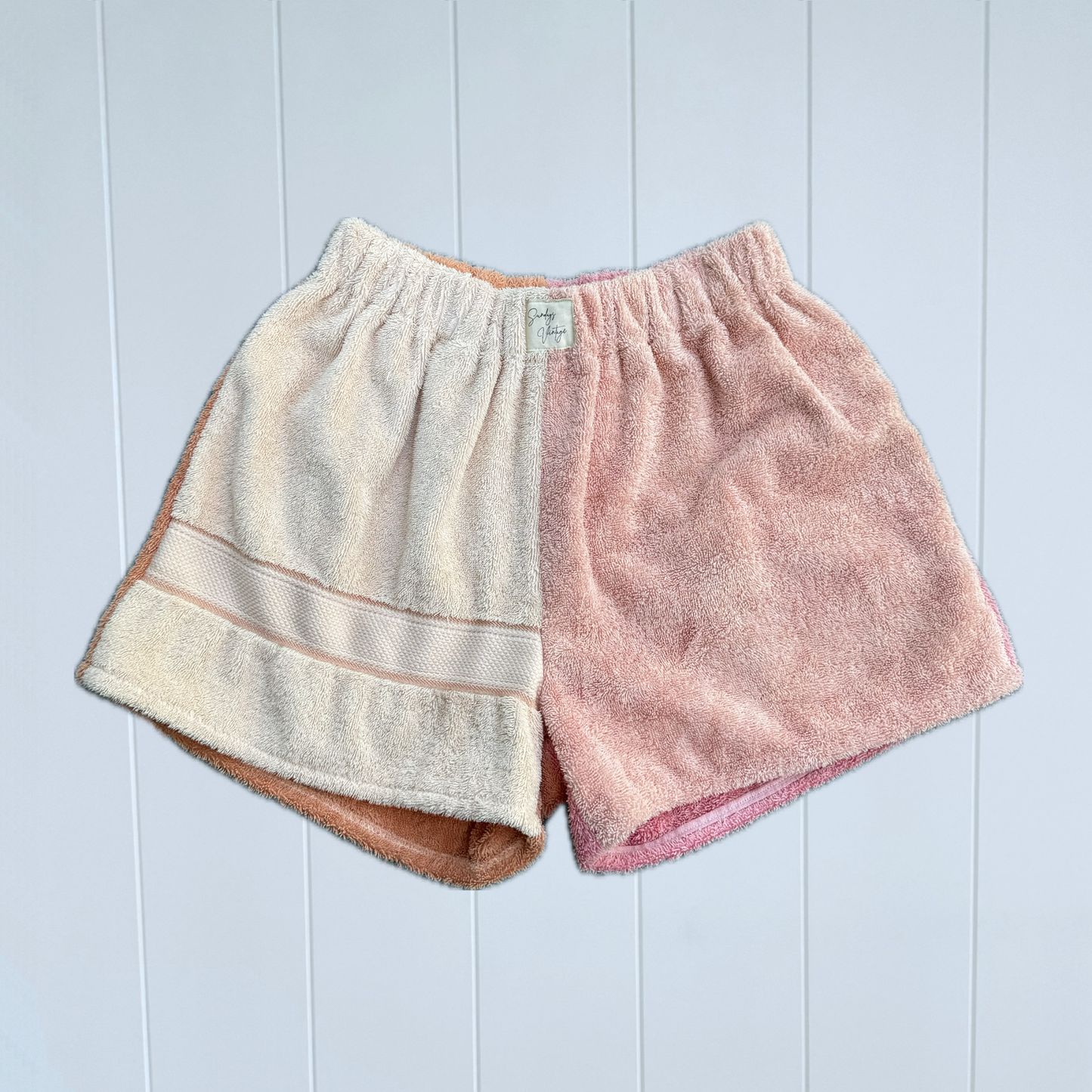 Women's RETOWEL Shorts 008 // Size 8-12