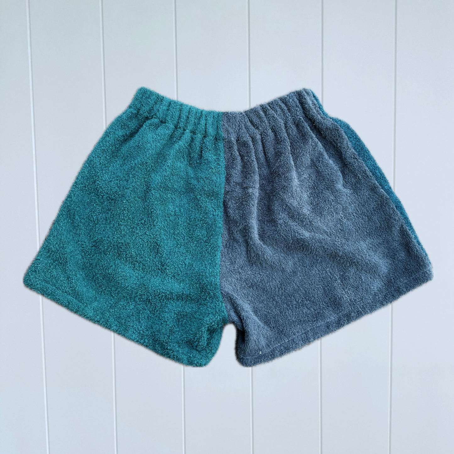 Women's RETOWEL Shorts 003 //Size 14-16